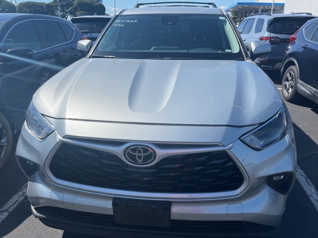 Thumbnail: 2022 Toyota Highlander - 2