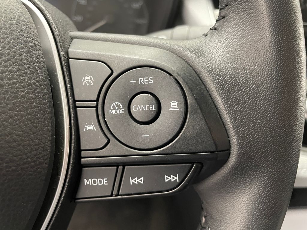 2024 Toyota Corolla SE 22