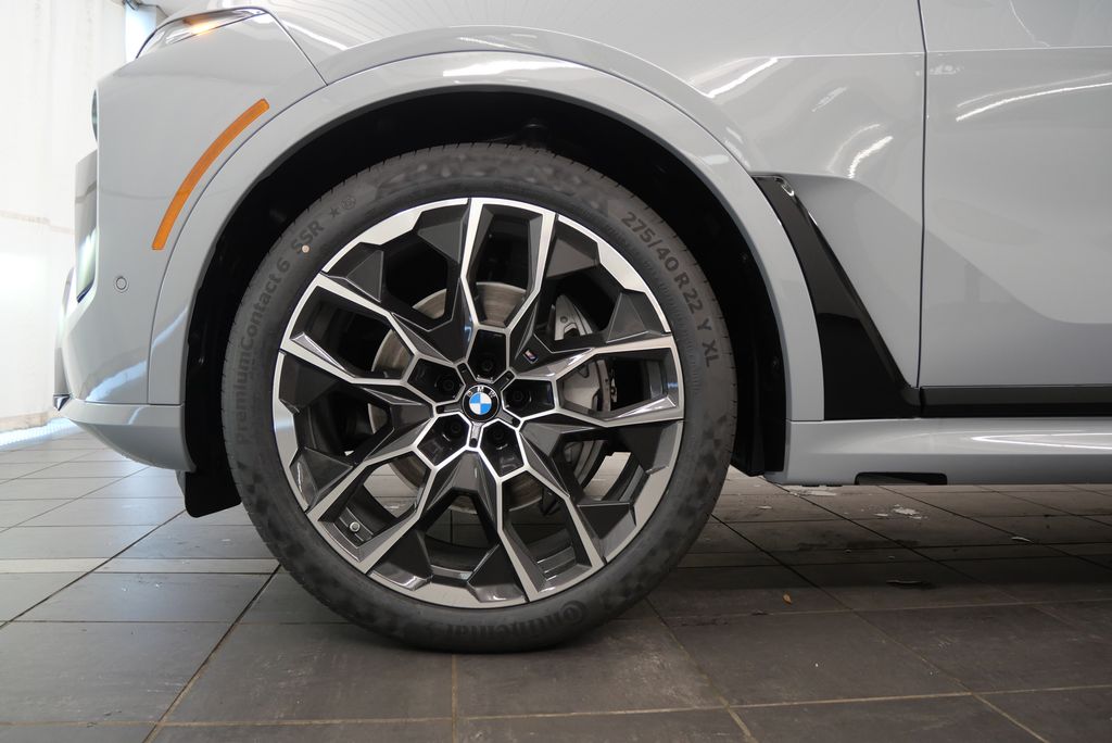 2025 BMW X7 xDrive40i 3