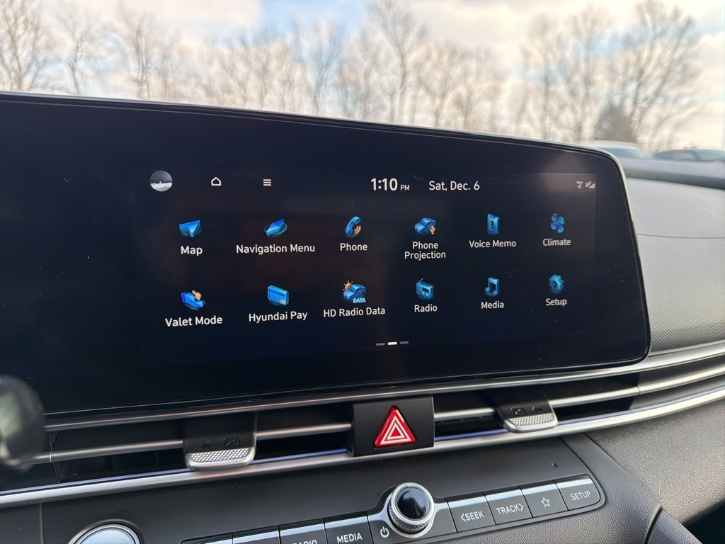 Thumbnail: 2023 Hyundai Elantra - 31