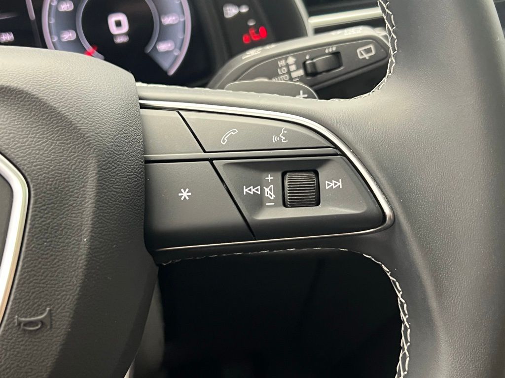 Thumbnail: 2026 Audi Q7 - 19