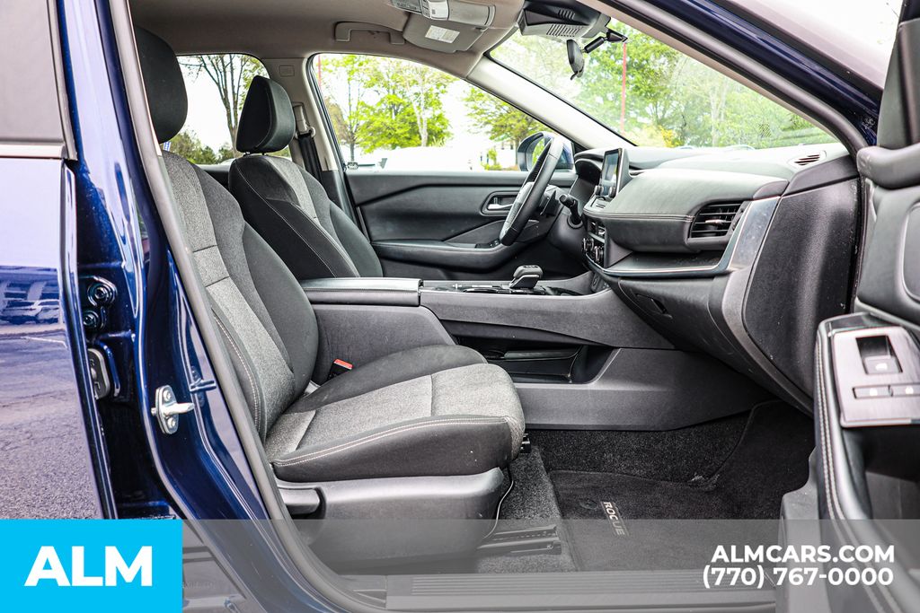 Used 2025 Blue Nissan SV image 21
