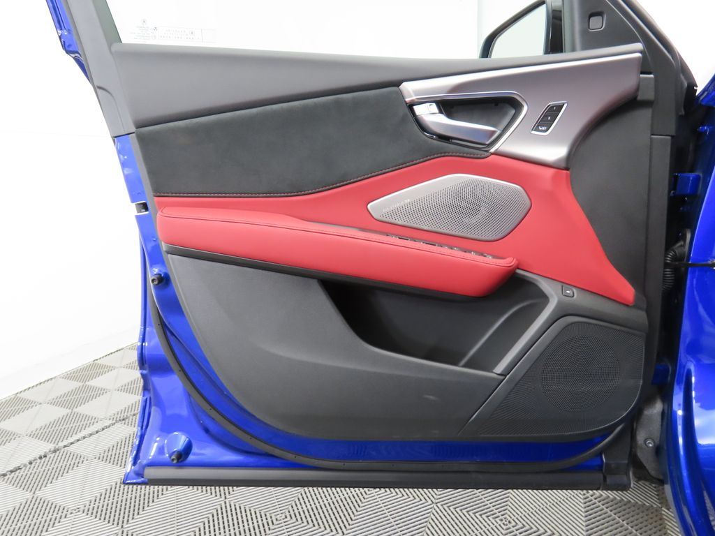 Thumbnail: 2025 Acura RDX - 25