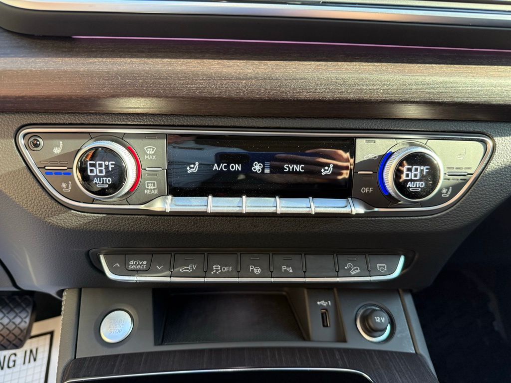 Thumbnail: 2025 Audi Q5 - 18