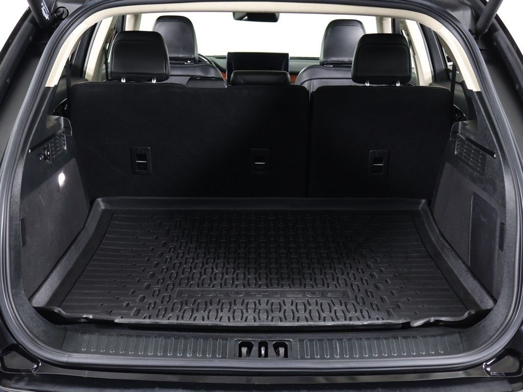 Used 2022 Black Lincoln Reserve image 22