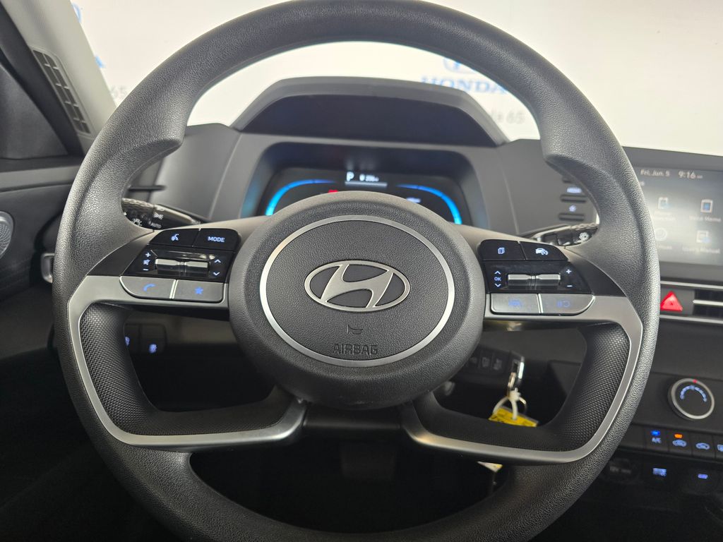 Thumbnail: 2025 Hyundai Elantra - 24