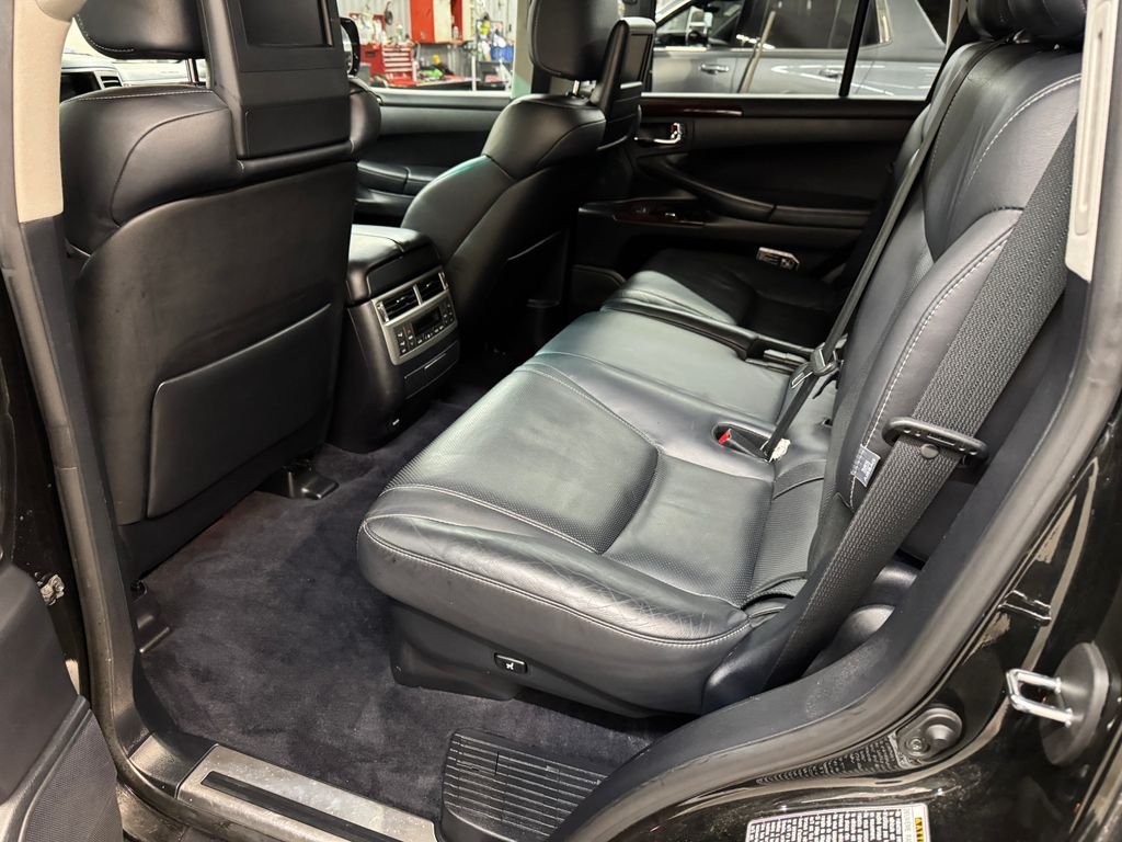 2014 Lexus LX 570