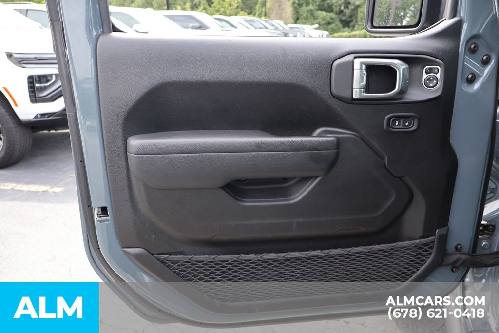 Used 2026 Gray Jeep Mojave image 15