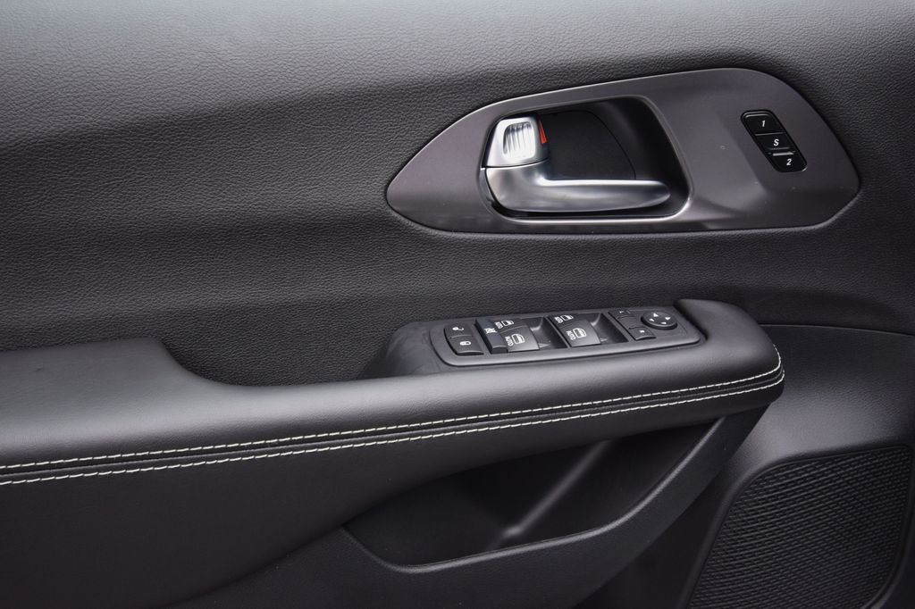 new 2026 Chrysler Pacifica car, priced at $44,465