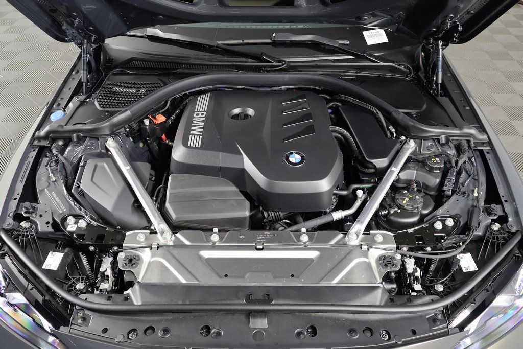 Thumbnail: 2026 BMW 4 Series - 9