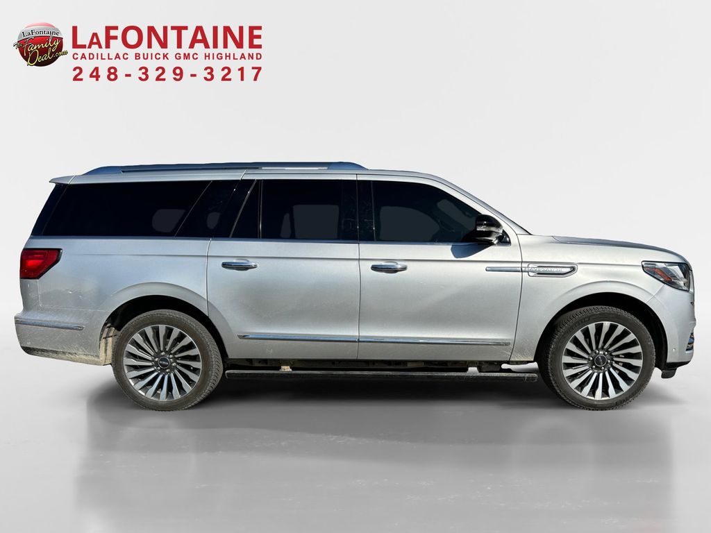 2019 Lincoln Navigator L Reserve 8