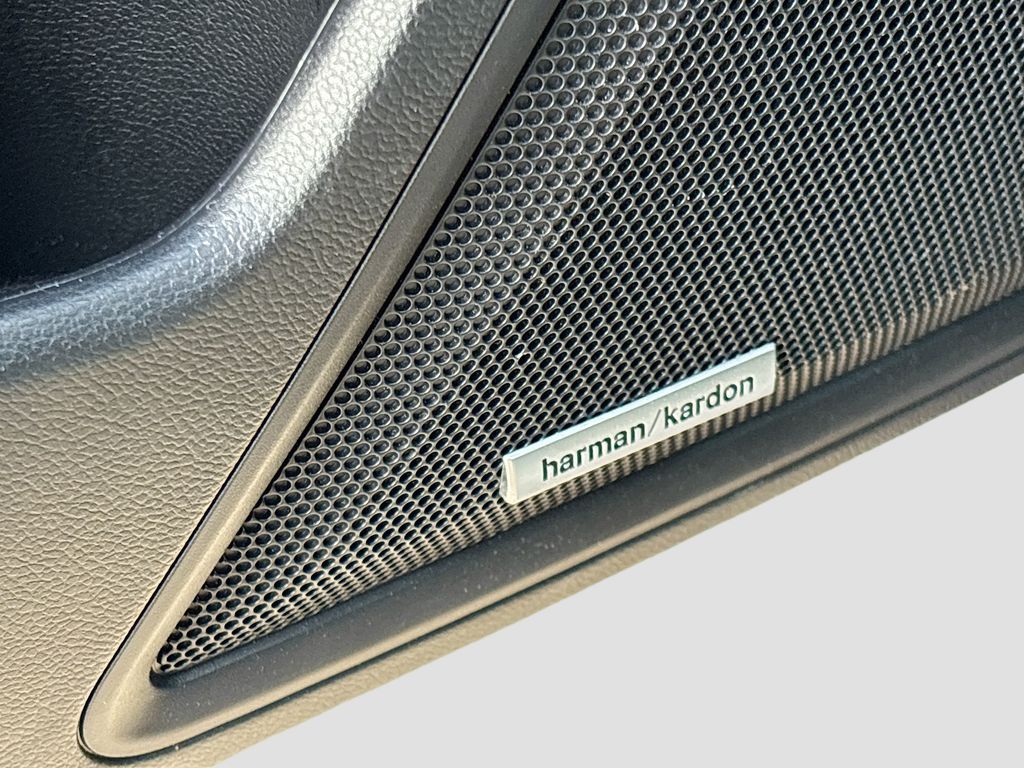 Used 2025 Gray Subaru Limited image 19