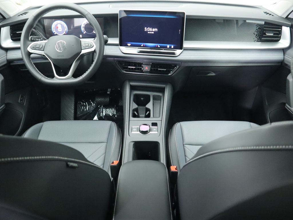 2025 Volkswagen Tiguan 2.0T 14