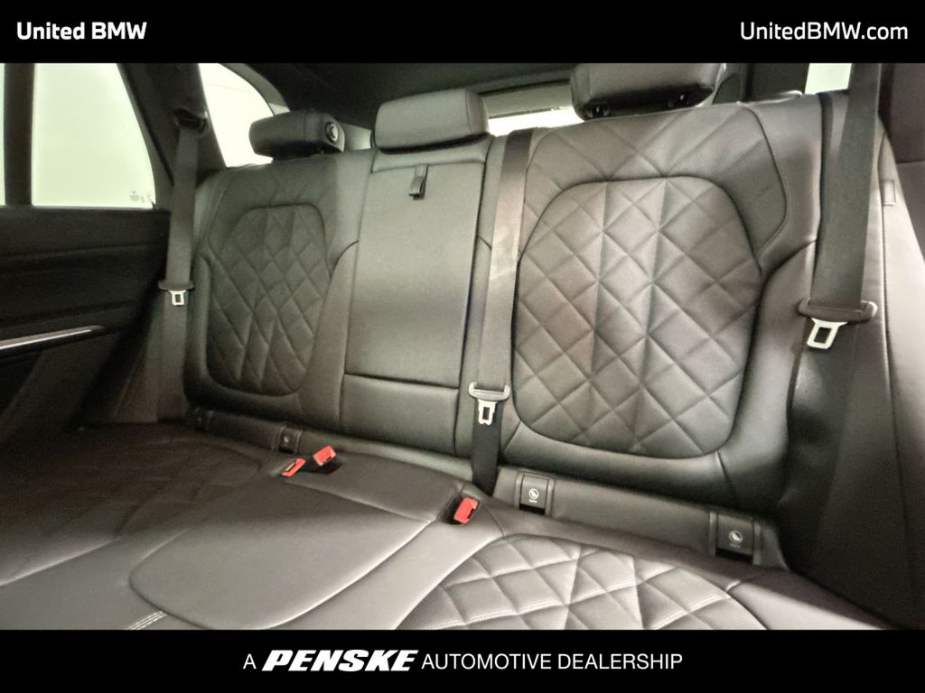 Thumbnail: 2026 BMW X5 - 21