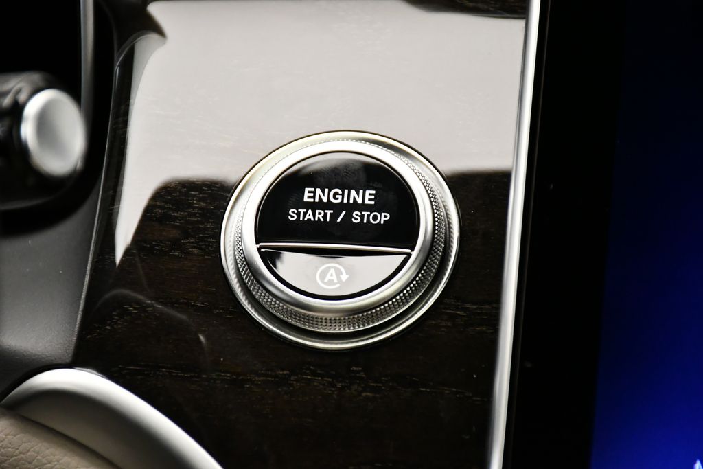 Thumbnail: 2026 Mercedes-Benz GLC - 28