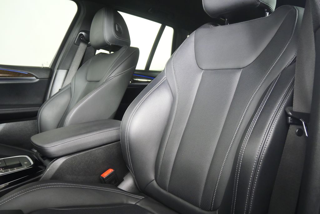 Thumbnail: 2022 BMW X3 - 10