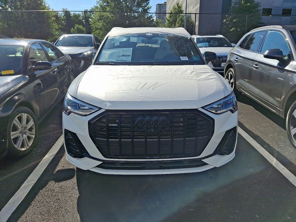 Thumbnail: 2025 Audi Q3 - 2