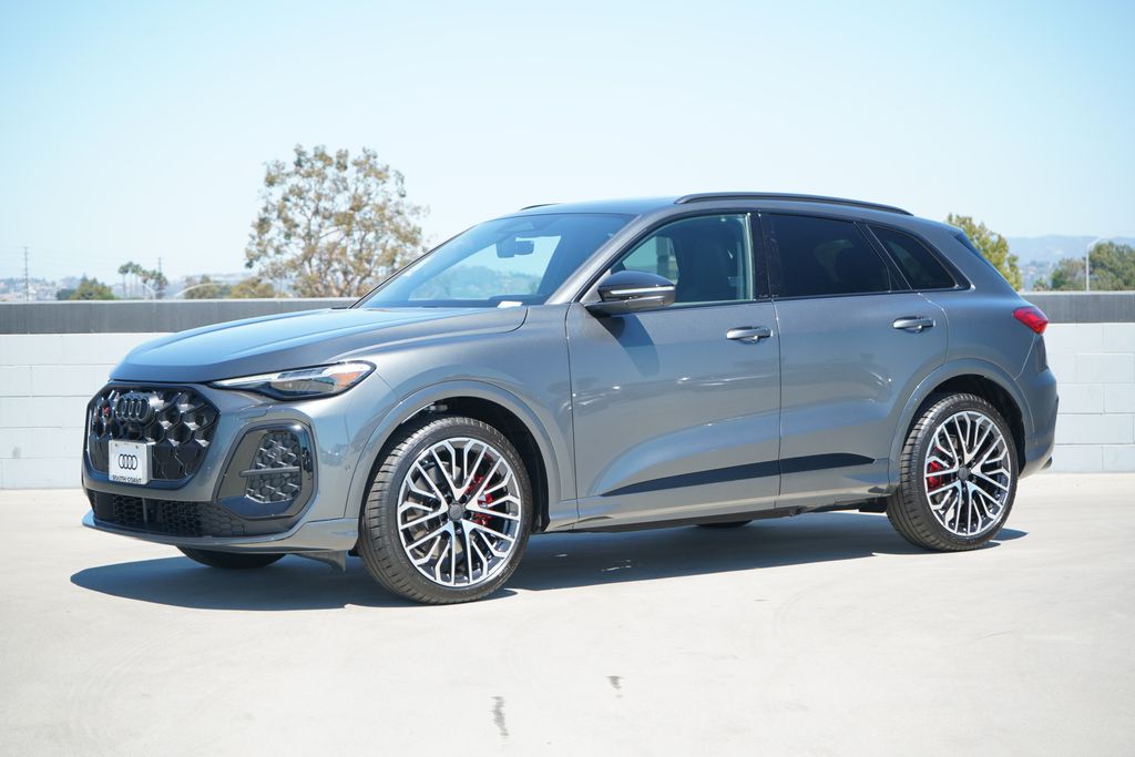 Thumbnail: 2026 Audi SQ5 - 1