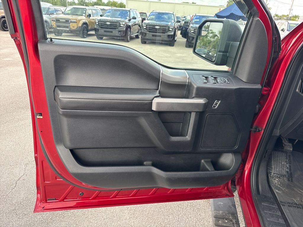 Used 2015 Red Ford XLT image 12