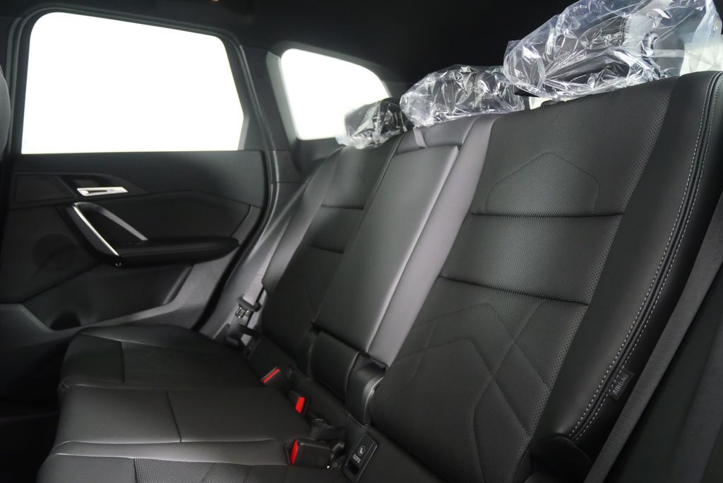 Thumbnail: 2026 BMW X1 - 15