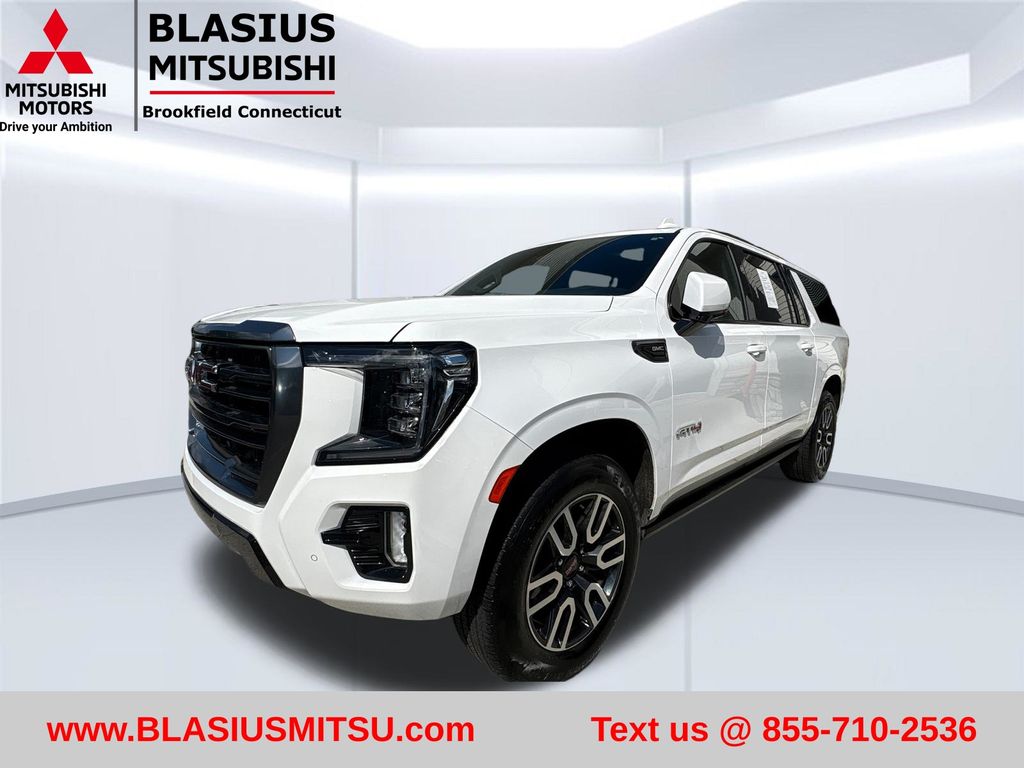 Summit White 2023 GMC Yukon XL SUV / Crossover Four-Wheel Drive