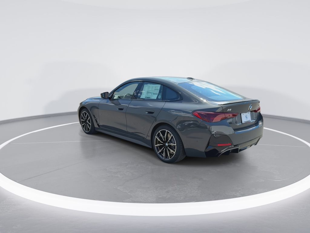 Thumbnail: 2026 BMW i4 - 6
