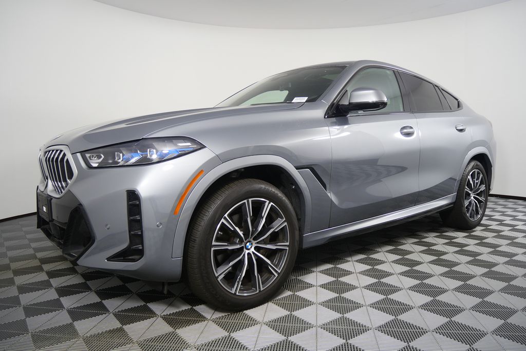 Thumbnail: 2025 BMW X6 - 8