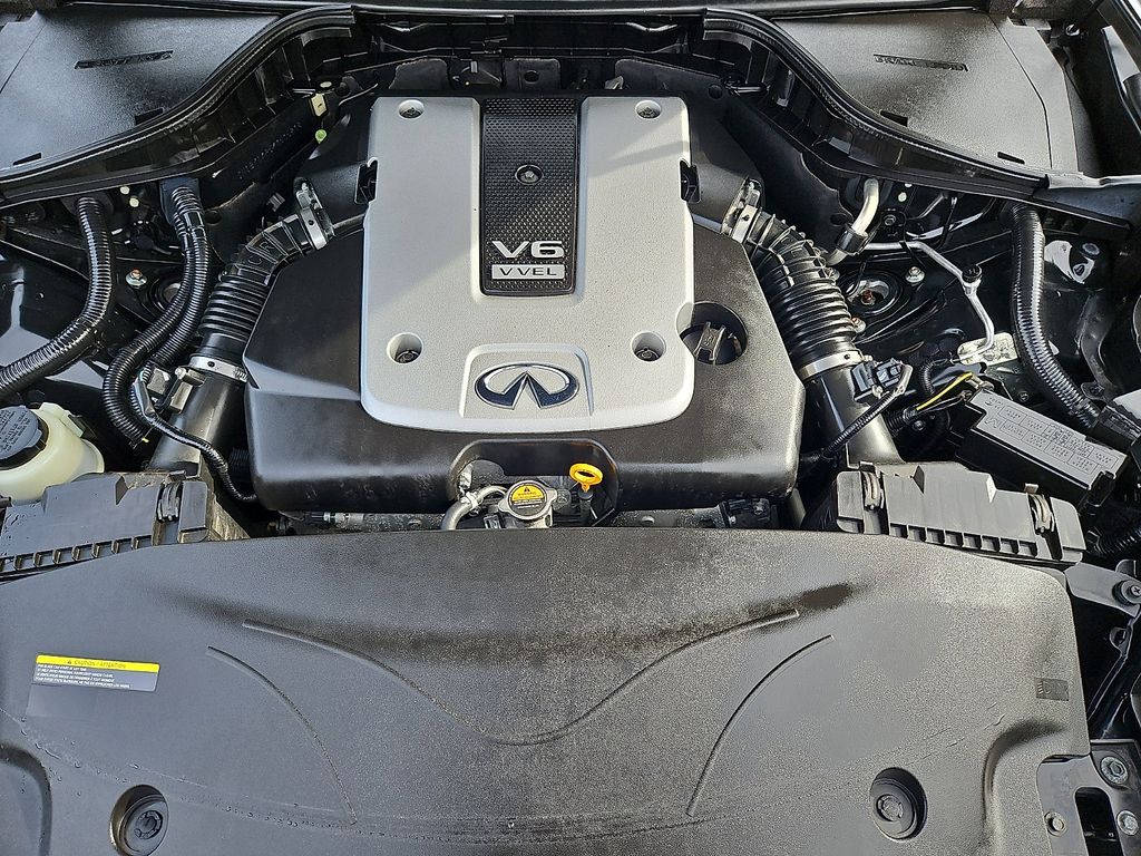 Thumbnail: 2019 INFINITI Q70 - 31