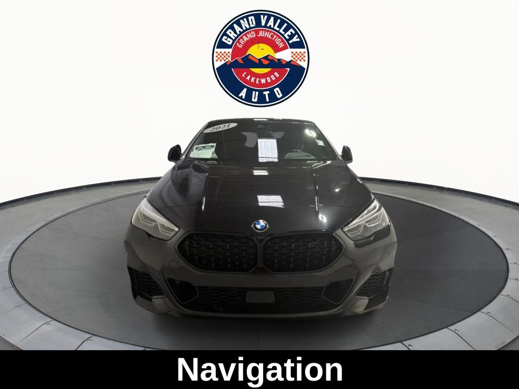 View vehicle photo 4