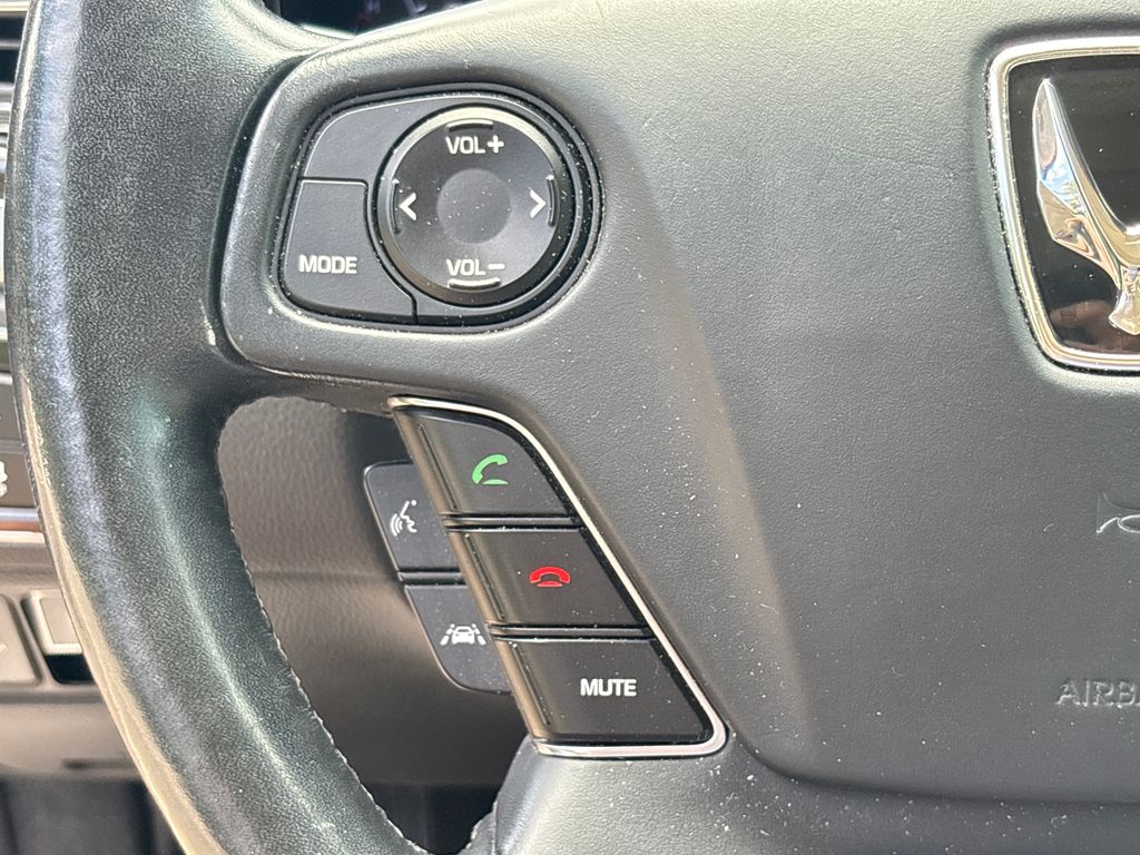 Used 2015 Gray Hyundai Signature image 20