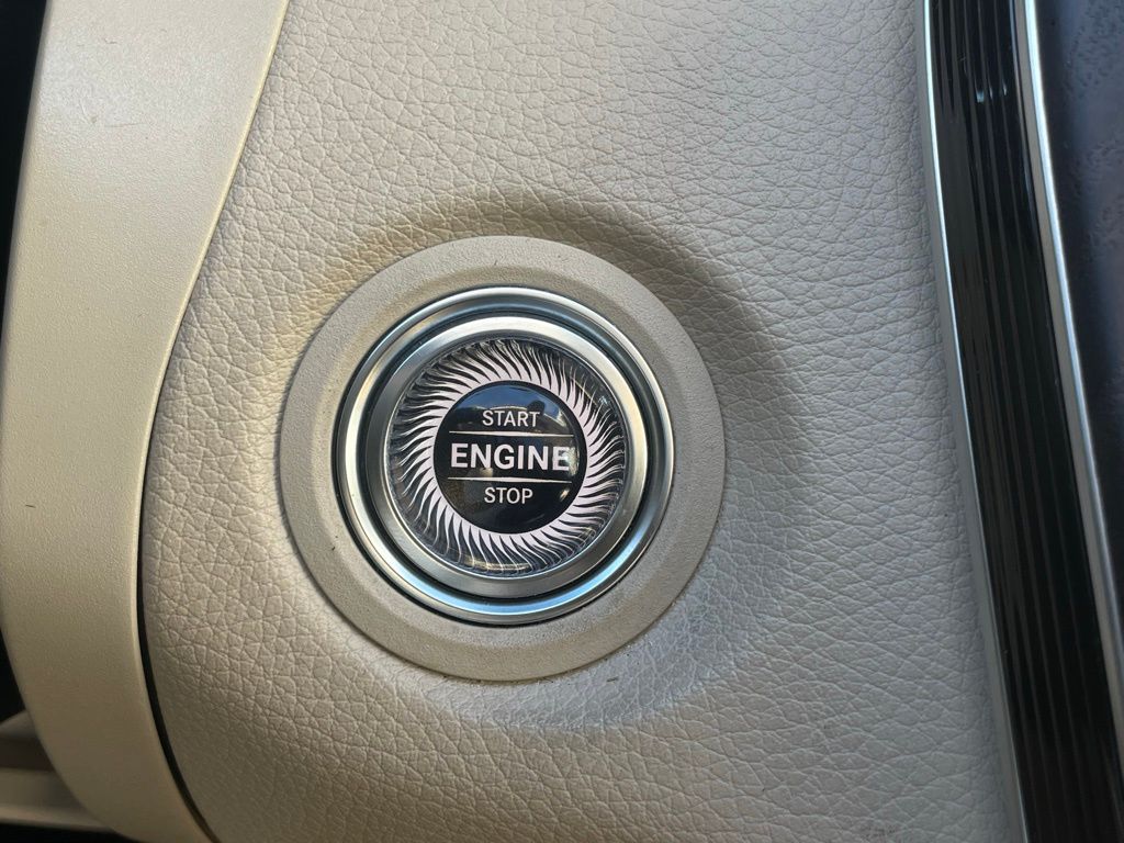 Thumbnail: 2021 Mercedes-Benz C-Class - 19