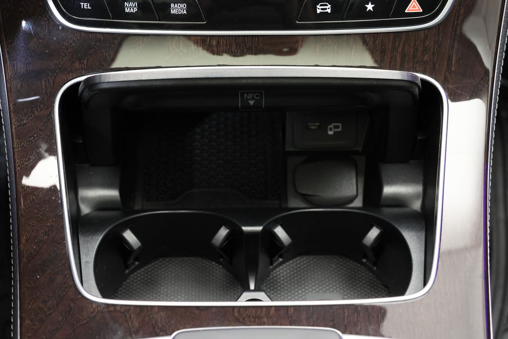 Thumbnail: 2023 Mercedes-Benz E-Class - 30