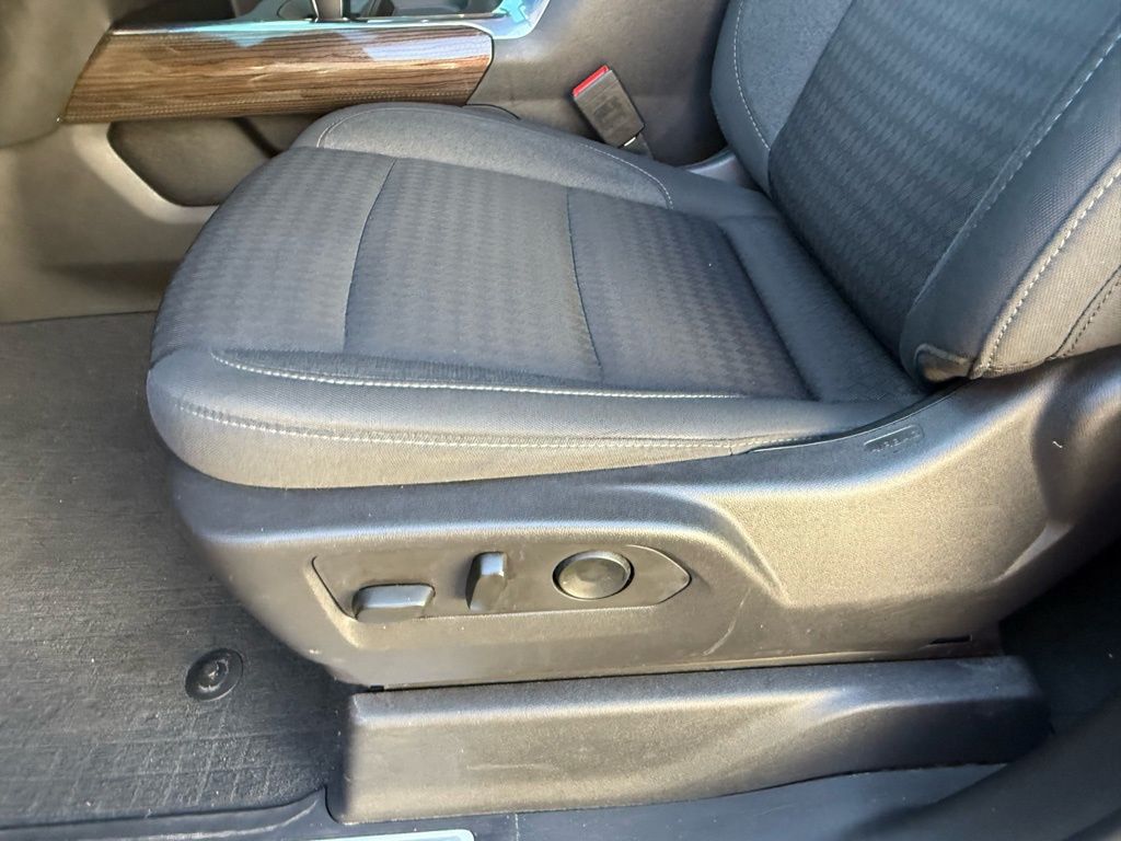 Used 2022 Gray Chevrolet RST image 16