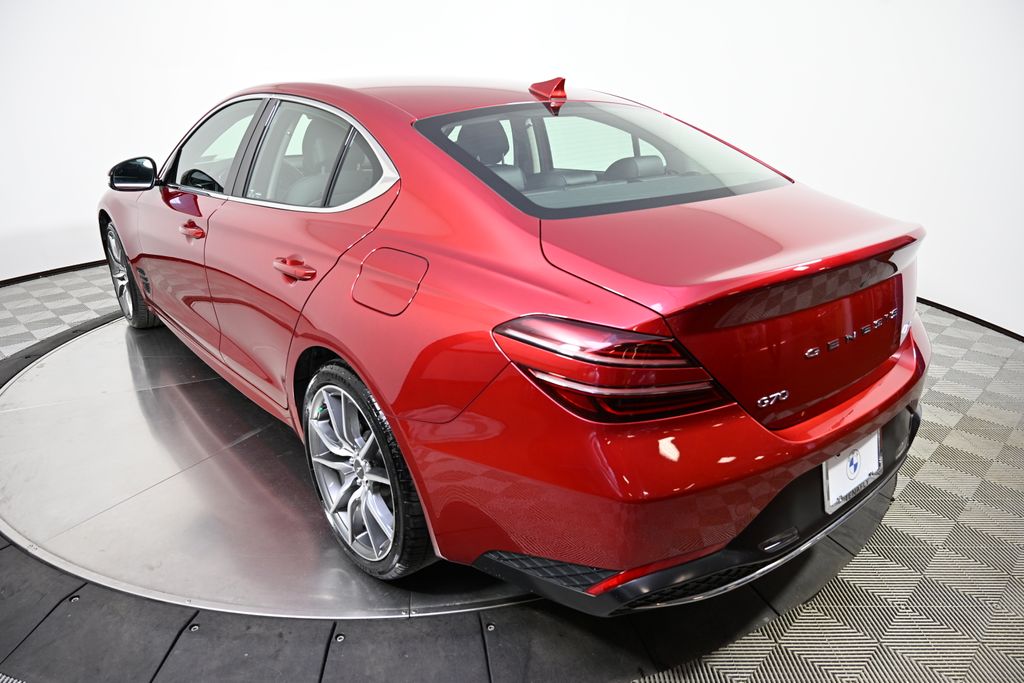 2023 Genesis G70 2.0T 3