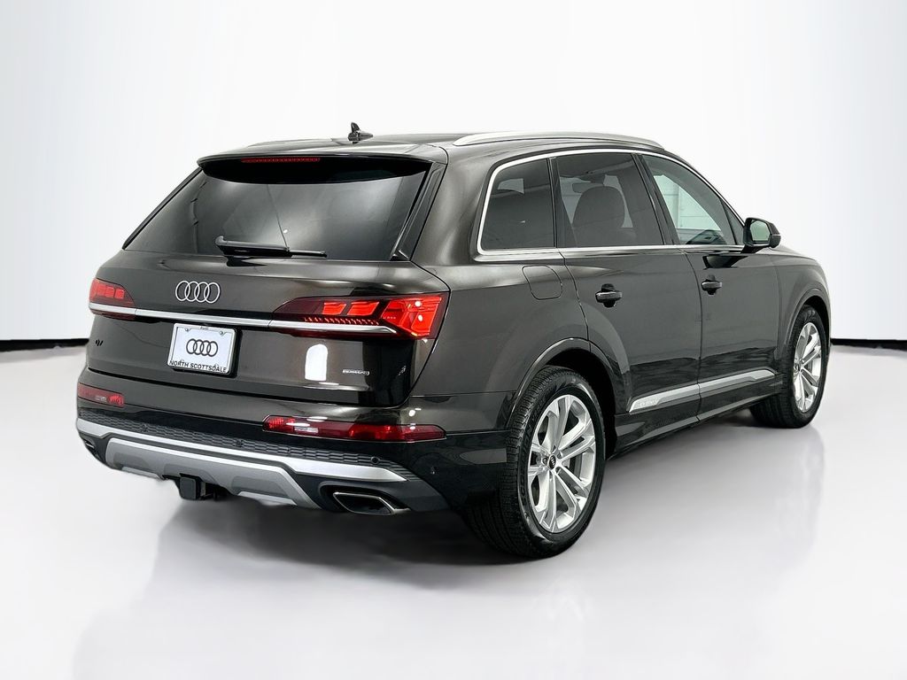 Thumbnail: 2026 Audi Q7 - 5