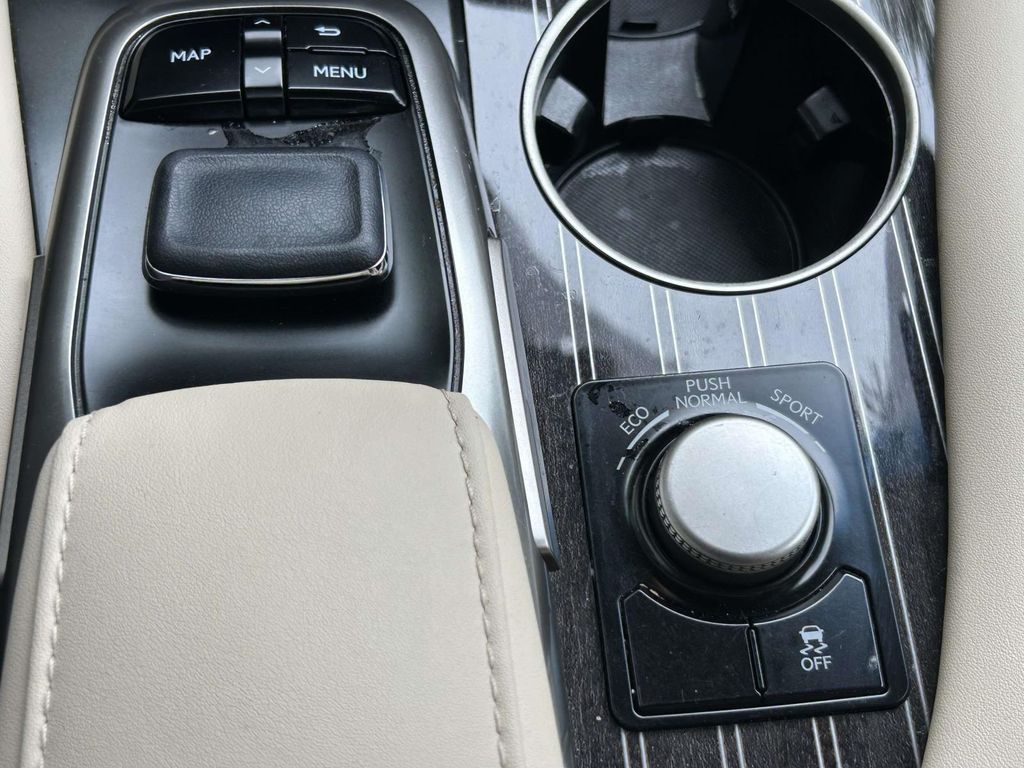 Used 2017 Silver Lexus 350 image 18