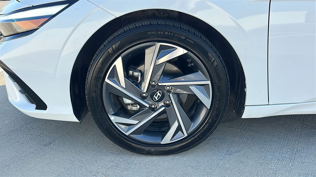 2024 Hyundai Elantra Limited White at Community Toyota