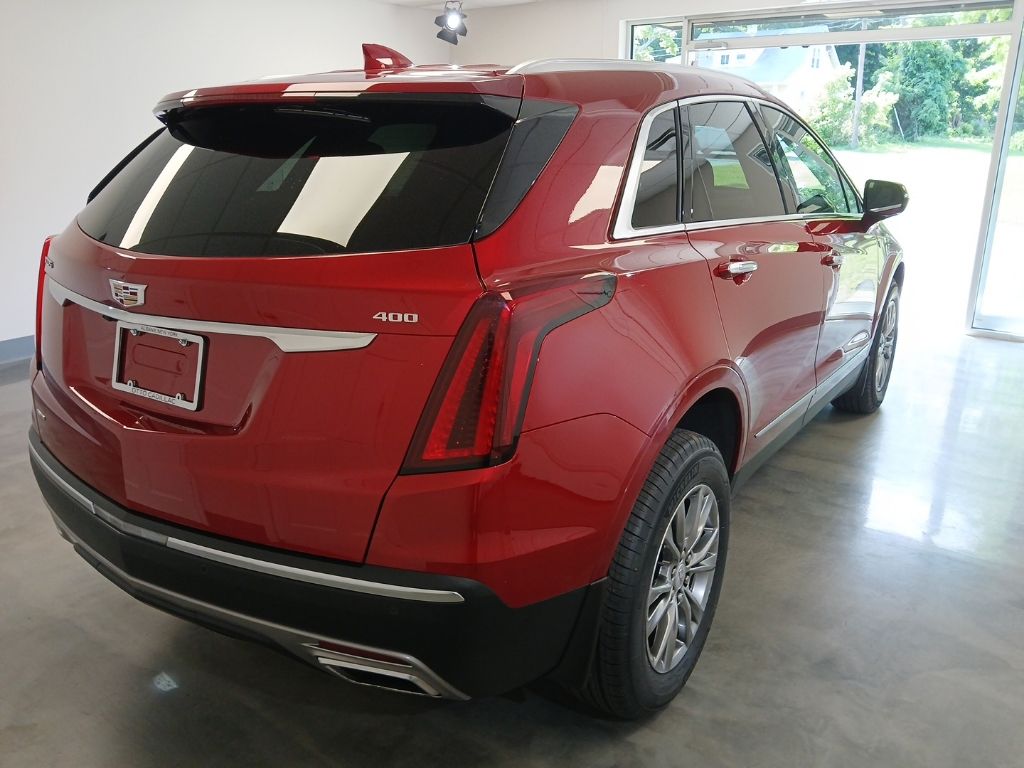 used 2021 Cadillac XT5 car, priced at $31,500