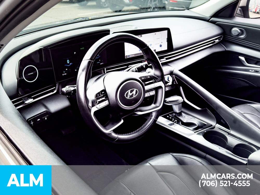 Used 2022 Silver Hyundai Limited image 10