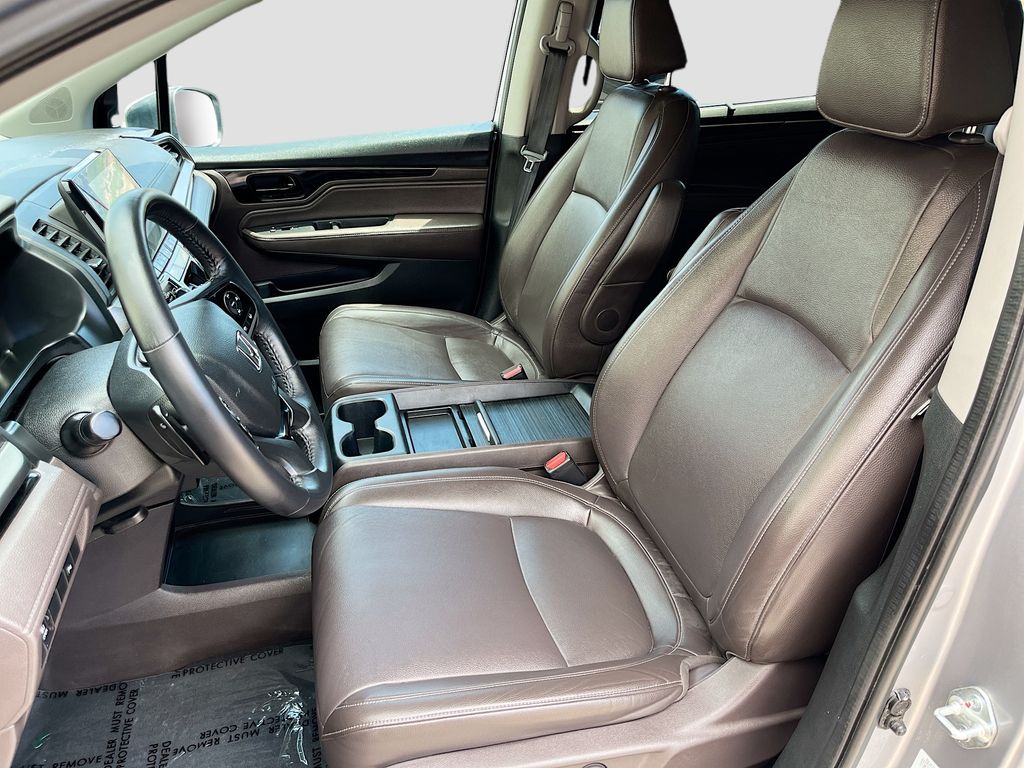Used 2023 Silver Honda Touring image 21