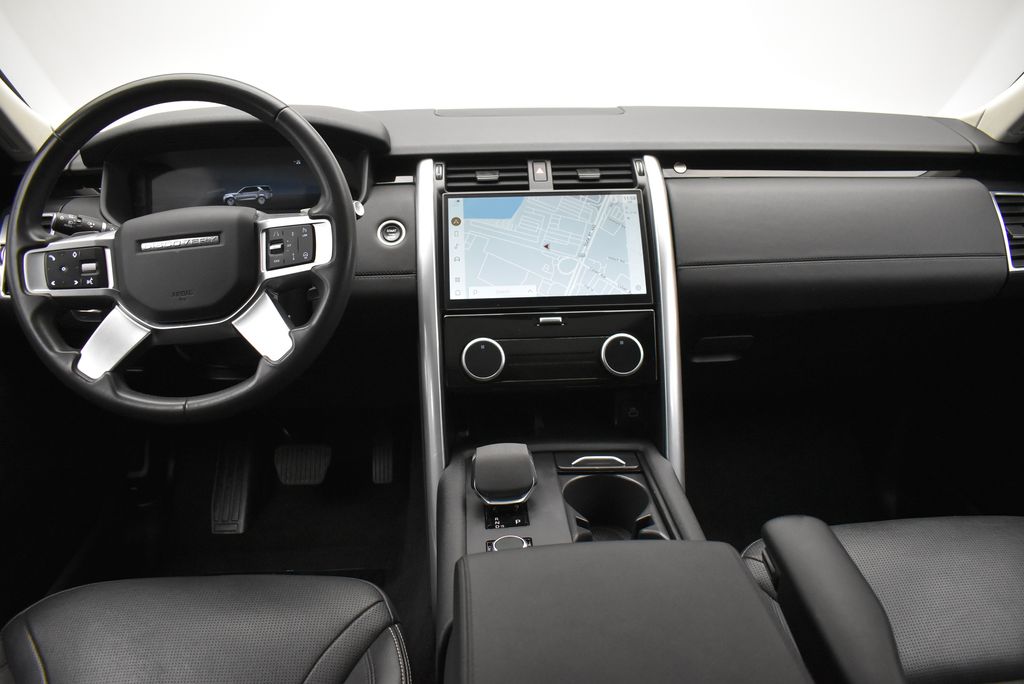 Thumbnail: 2024 Land Rover Discovery - 28