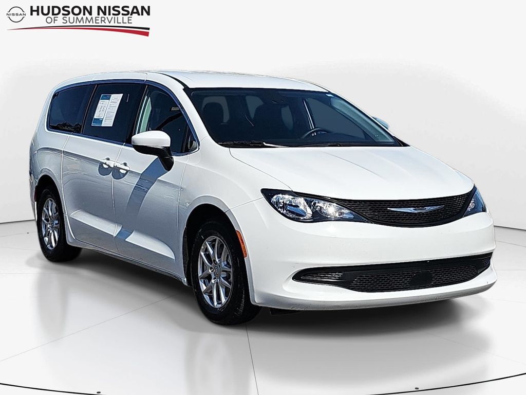 Bright White Clearcoat 2023 Chrysler Voyager LX FWD Minivan Front-Wheel Drive 9-Speed Automatic