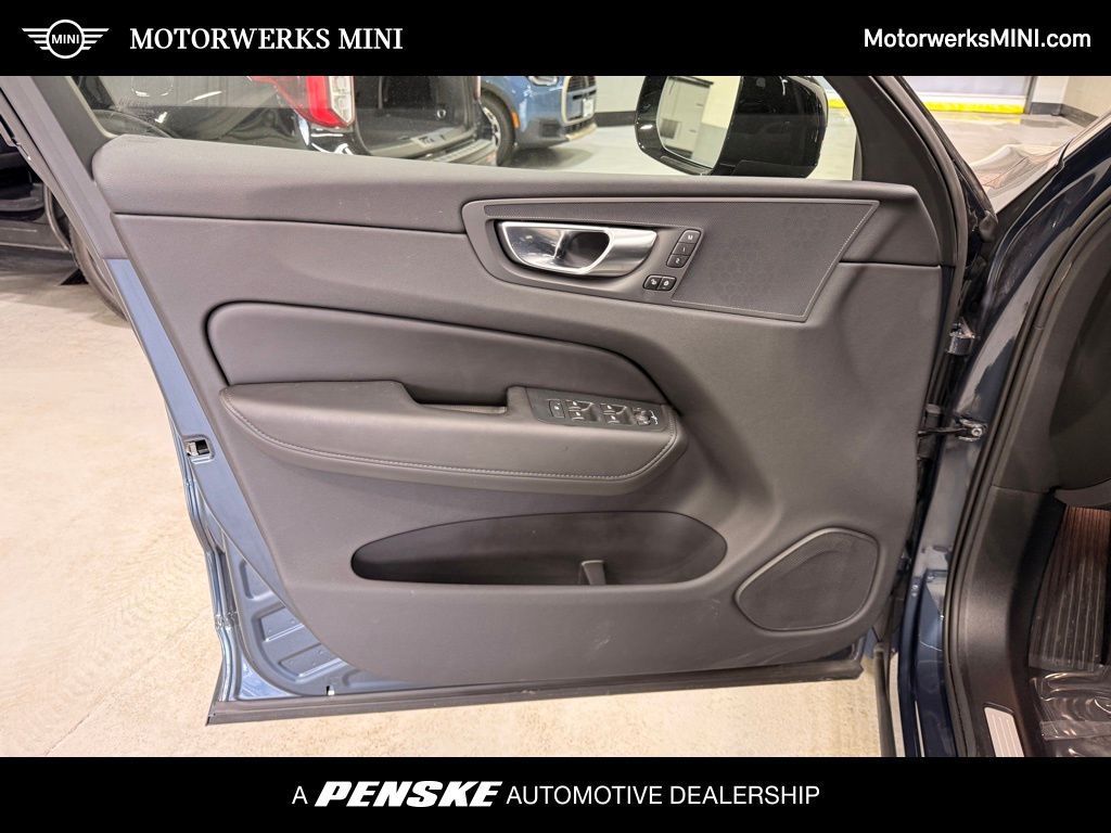 Denim Blue Metallic 2025 Volvo XC60 B5 Core Dark Theme AWD SUV / Crossover All-Wheel Drive Automatic