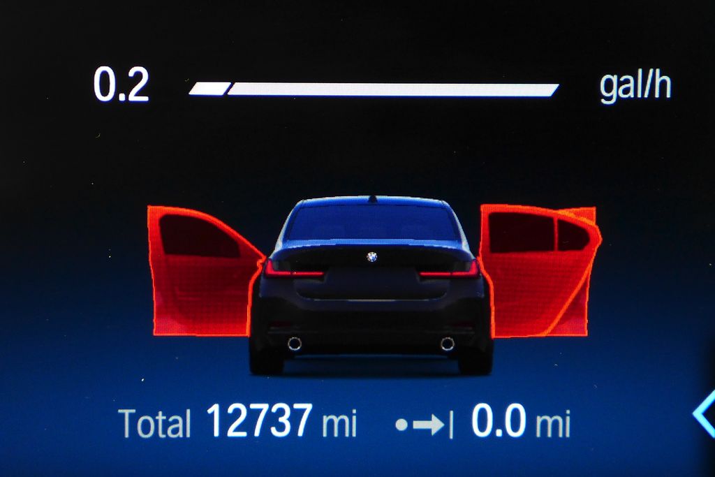 Thumbnail: 2024 BMW 3 Series - 32