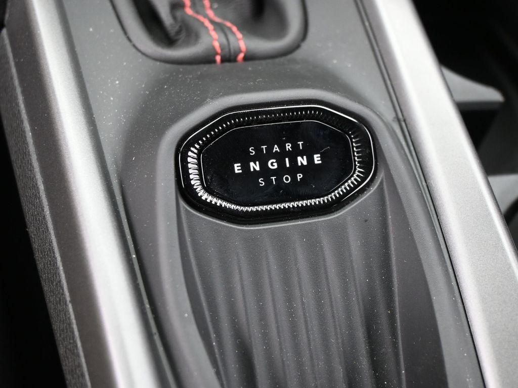 New 2026 Diamond Black Crystal Pearlcoat Dodge R/T Scat Pack image 21