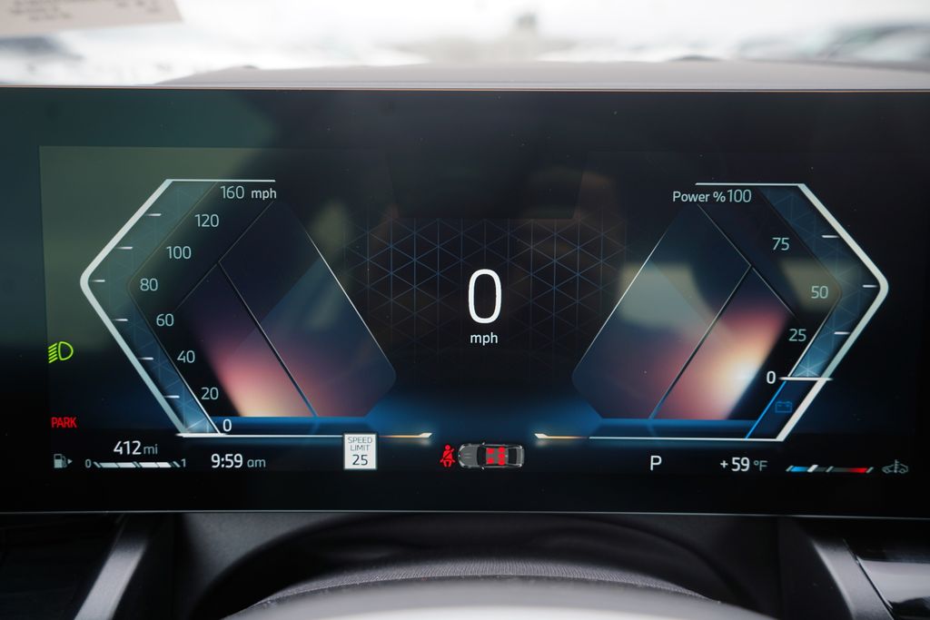 Thumbnail: 2025 BMW 5 Series - 16