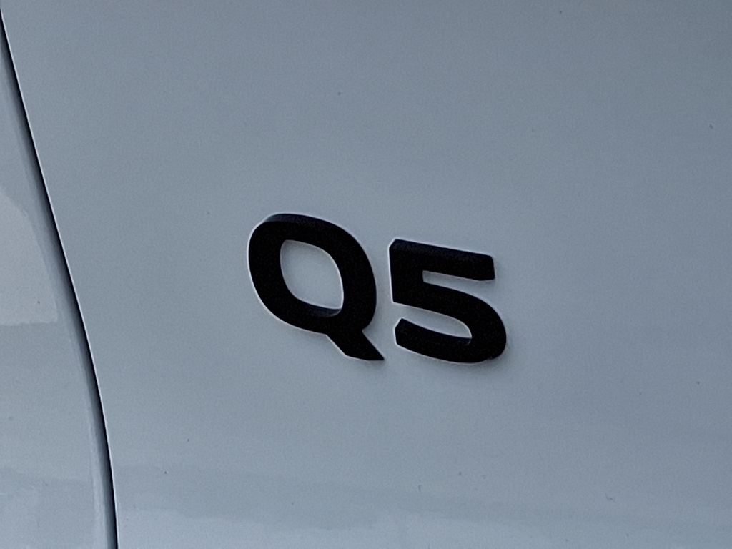 Thumbnail: 2025 Audi Q5 - 32