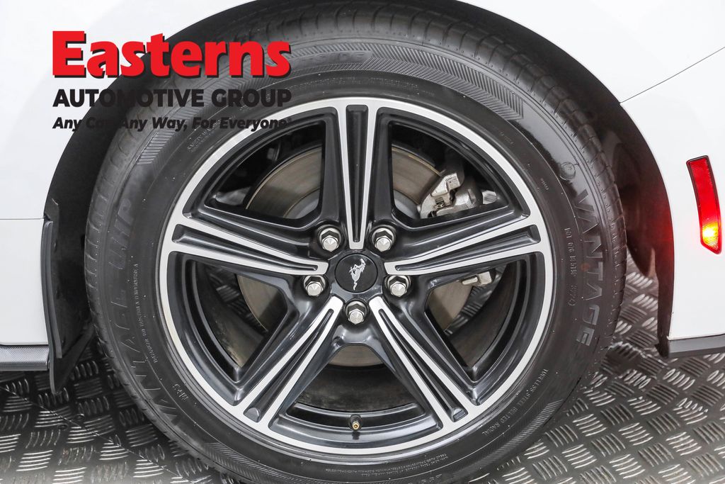 Used 2024 White Ford EcoBoost Premium image 31