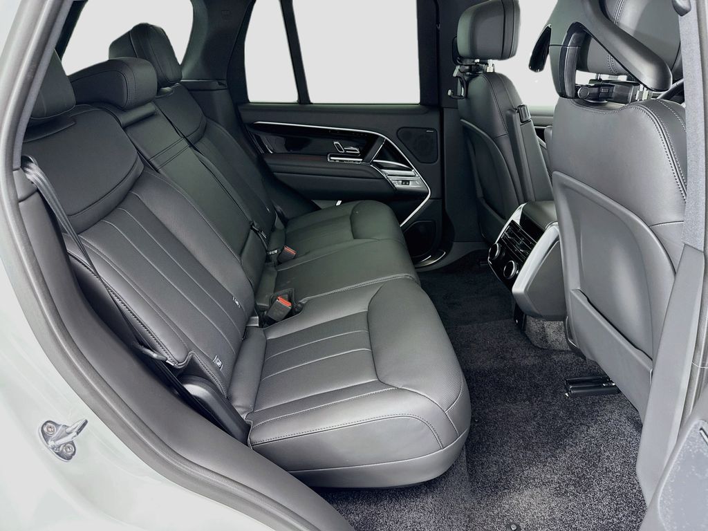 Thumbnail: 2026 Land Rover Range Rover - 20