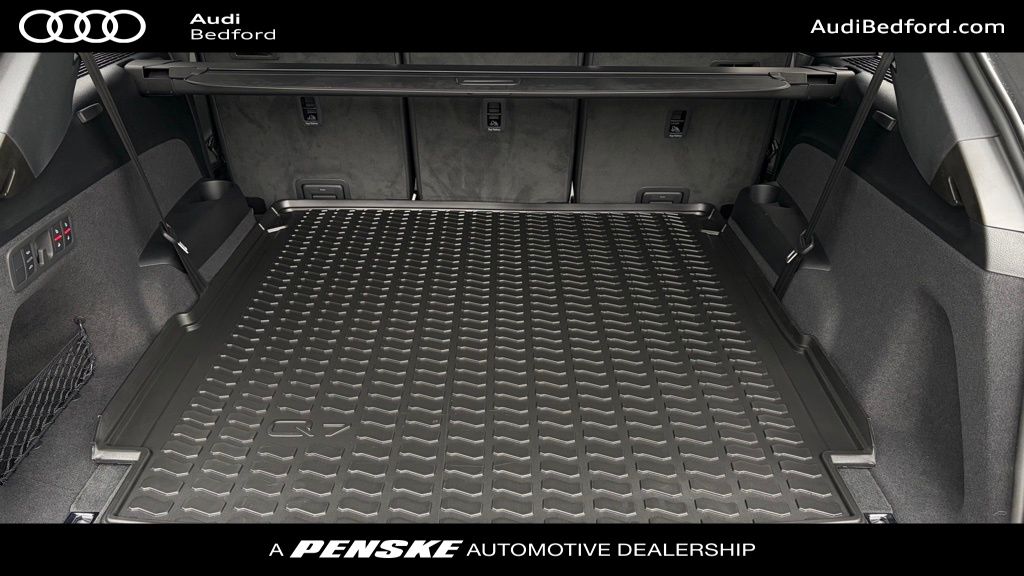 Thumbnail: 2026 Audi Q7 - 10